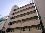 スペースシャトー中津